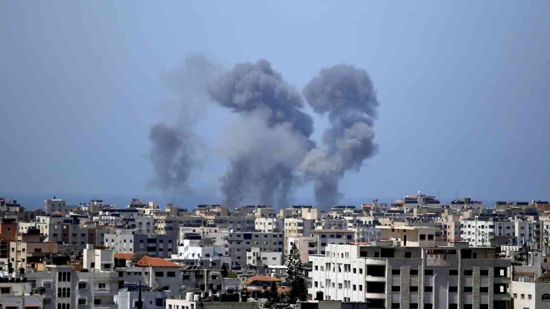 إصابات في غزة جراء قصف الاحتلال
