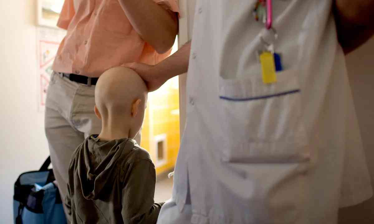 الأطفال الناجون من السرطان يواجهون مشاكل صحية خطيرة