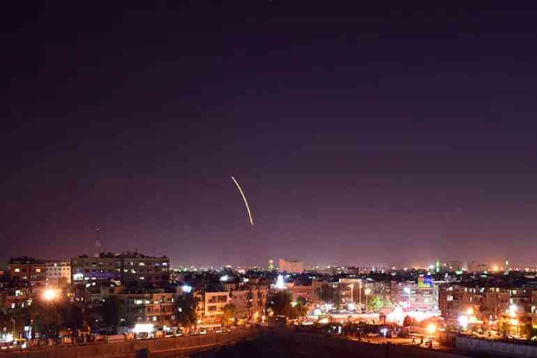 ضربات إسرائيلية لمطاري دمشق وحلب