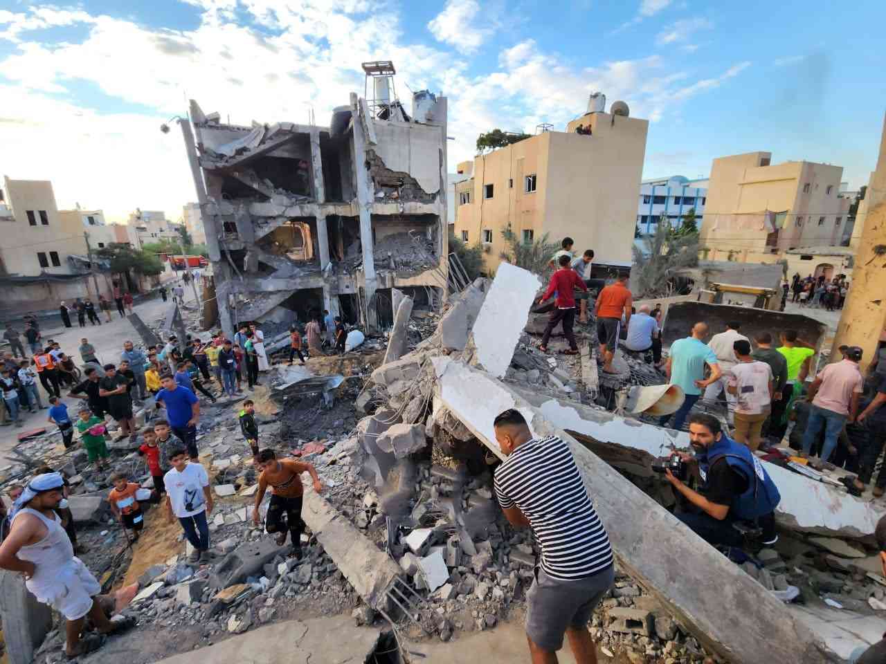 استمرار العدوان على غزة.. وشوارع القدس تكاد تخلو