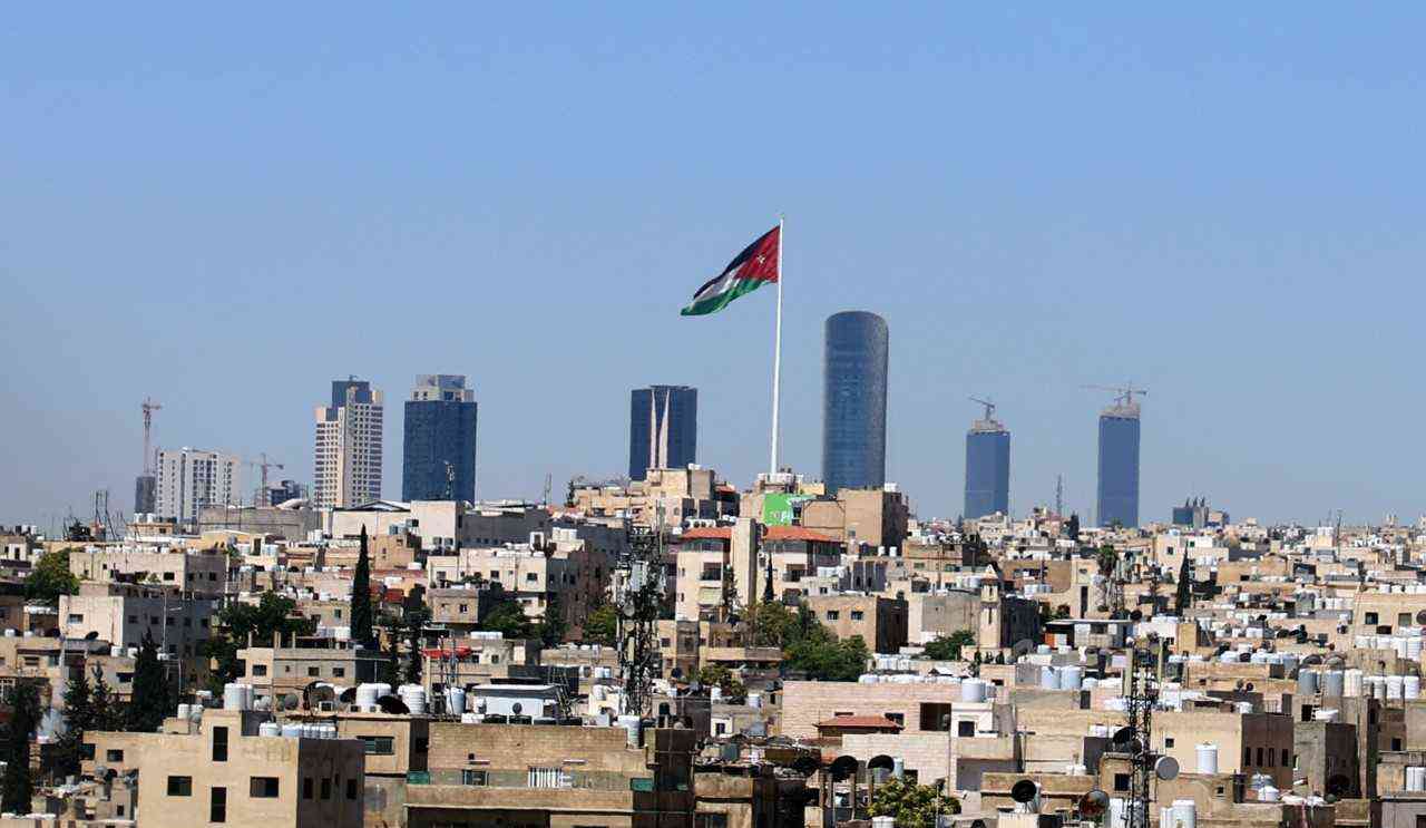 ضغوطات على موظفين في الأردن لتأييد الاحتلال