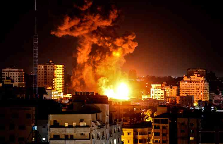 كل دقيقة غارة.. الاحتلال يشن هجوما كبيرا على غزة