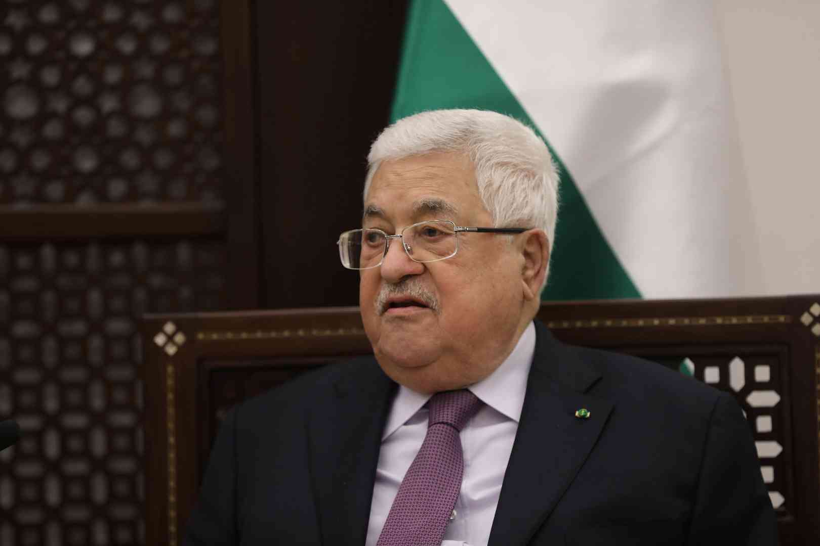 إعلام عبري: عباس يرفض تلقي مكالمة هاتفية من بايدن