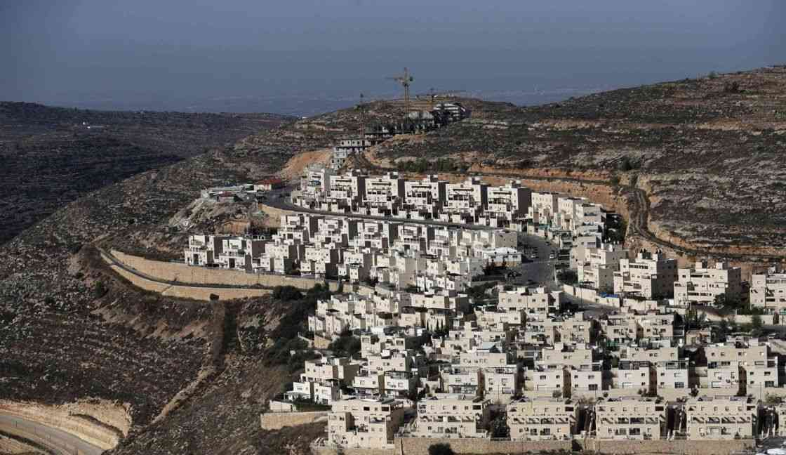 الاحتلال يخلي مستوطنات إضافية على حدود لبنان