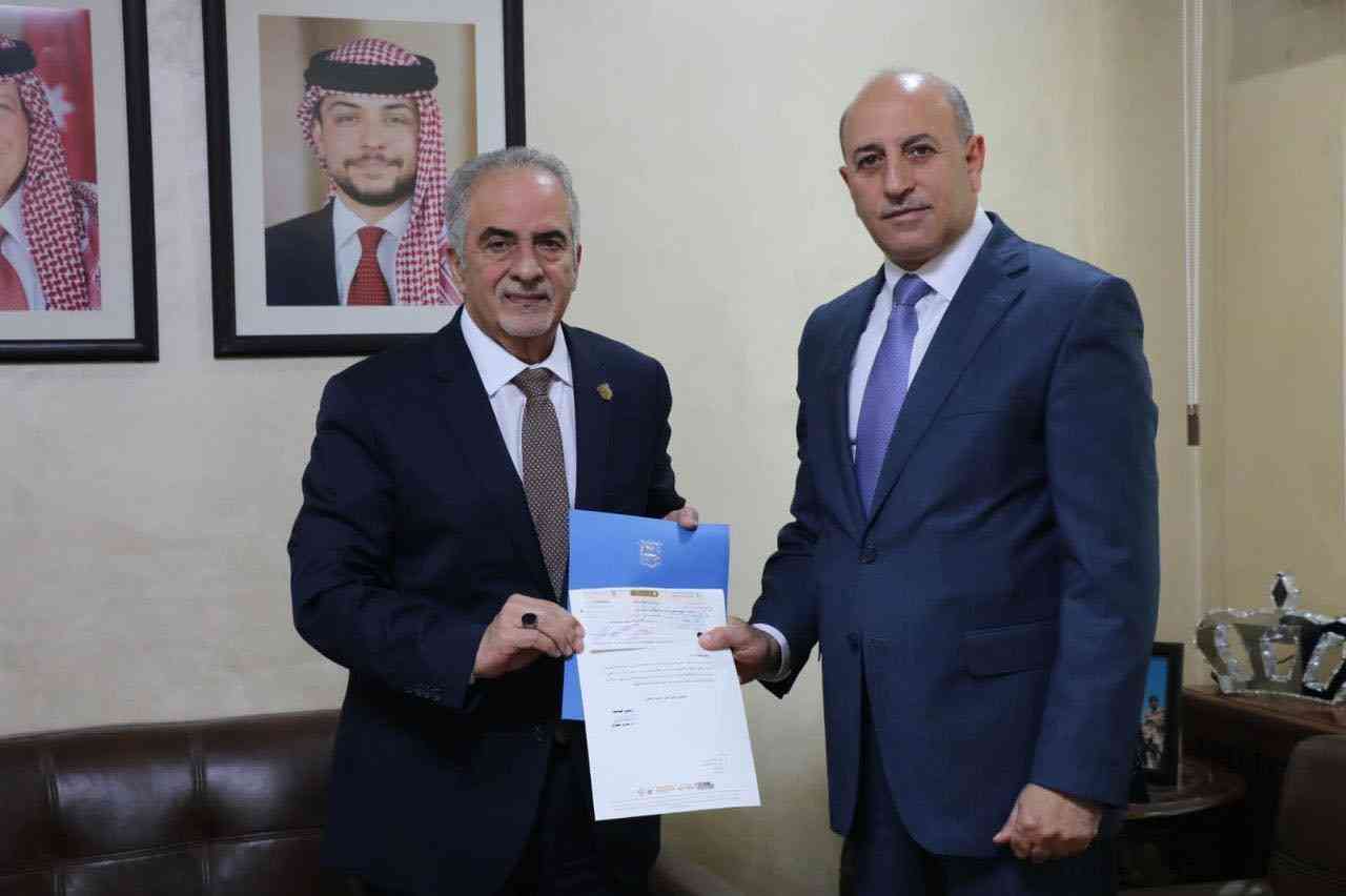 جامعة عمان الأهلية تتبرع بـ50 ألف دينار لغزة