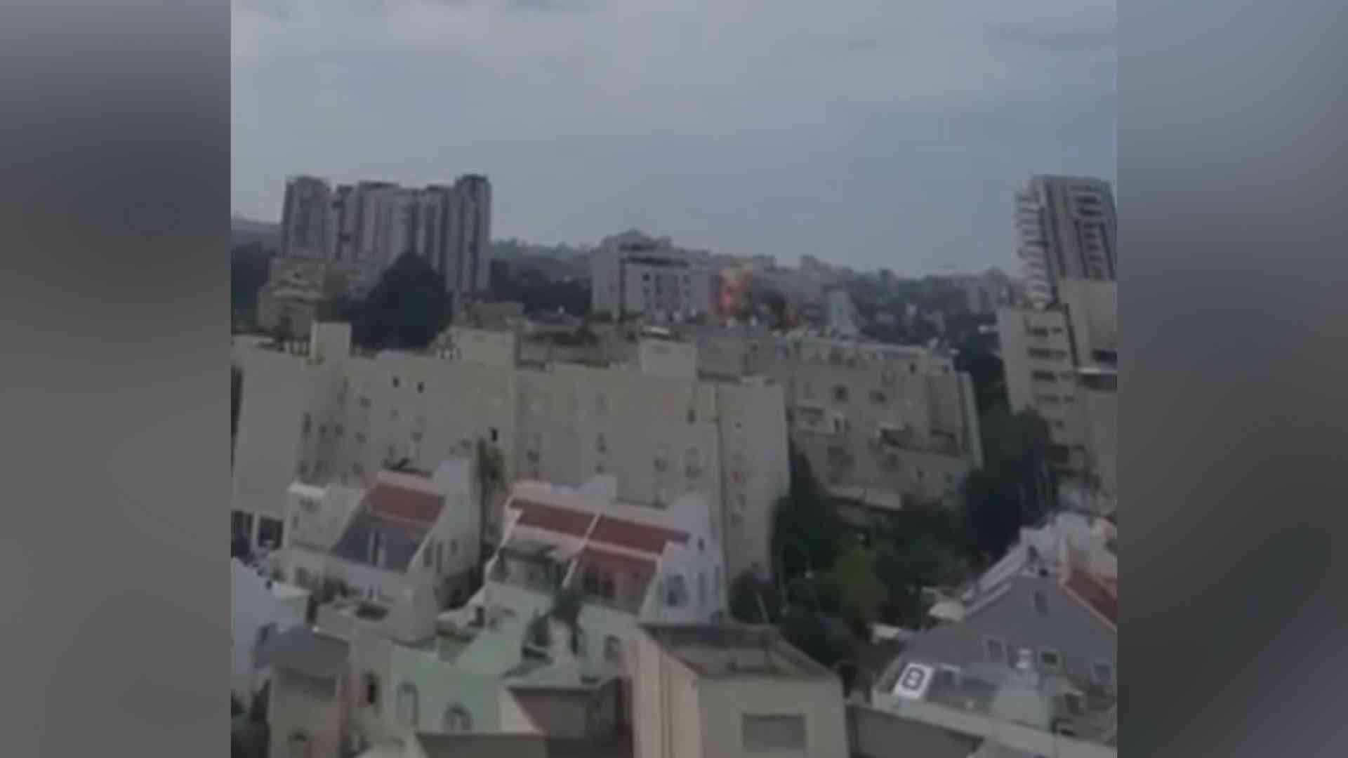 تسجيل إصابات.. تل أبيب تحت قصف القسام.. شاهد الفيديو