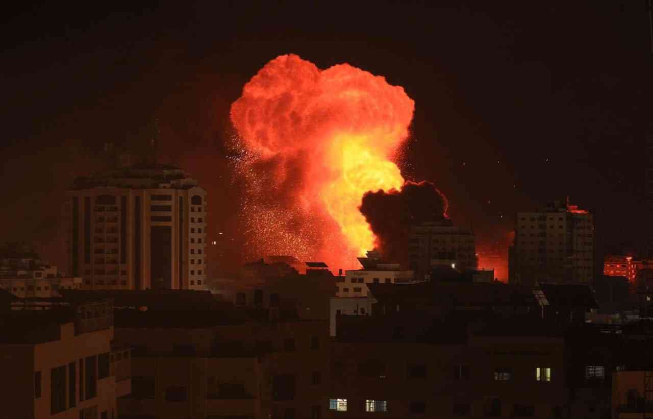 أهالي غزة يكذبون الاحتلال ويكشفون مكان تمركز العدو