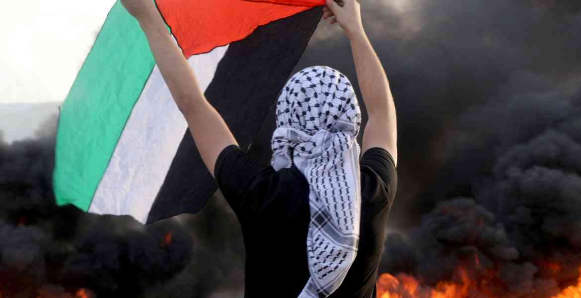 شباب فلسطين يعلنون الإضراب الشامل والاعتصام بالميادين