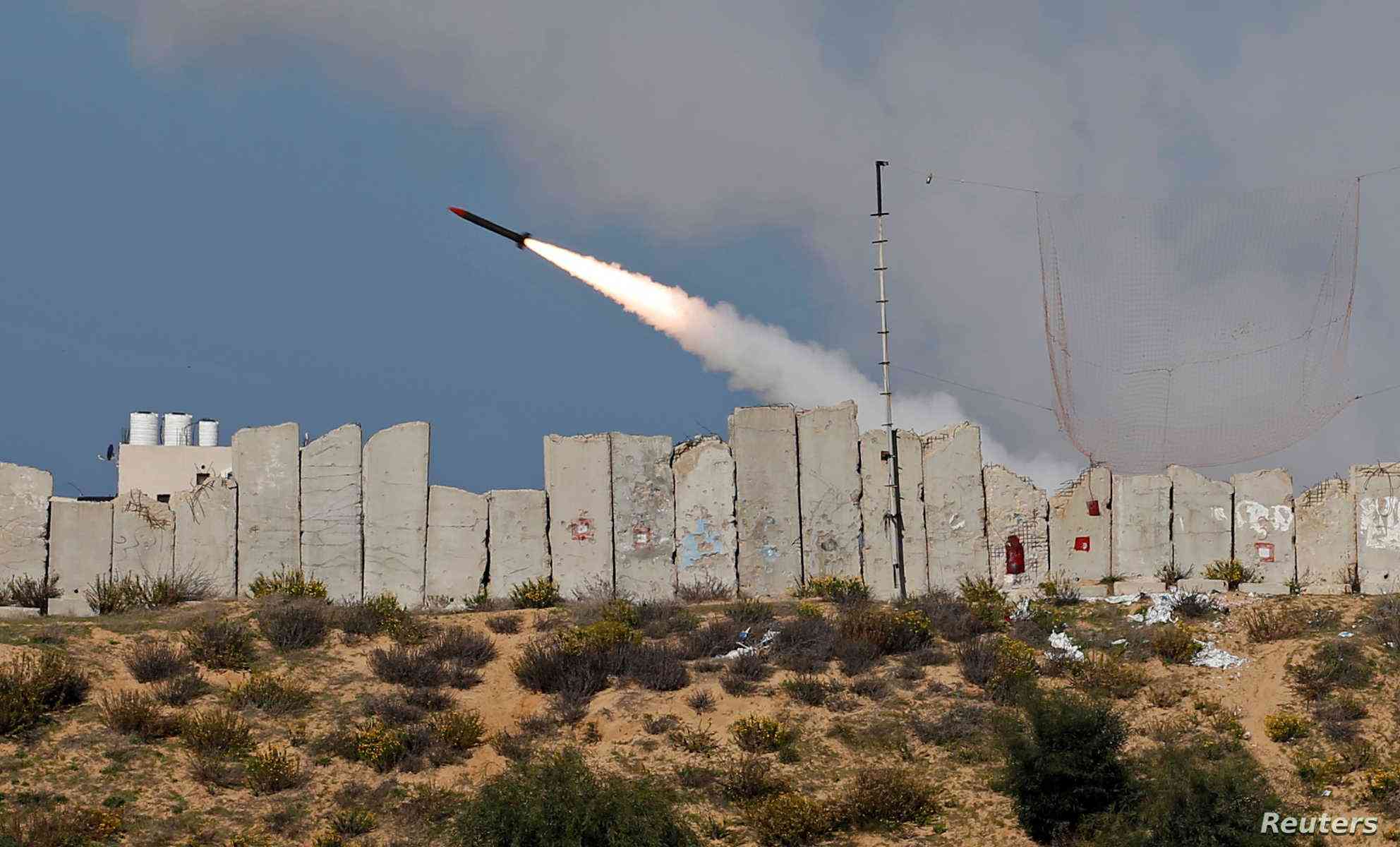 حزب الله يستهدف موقعا للاحتلال بـ3 صواريخ موجهة