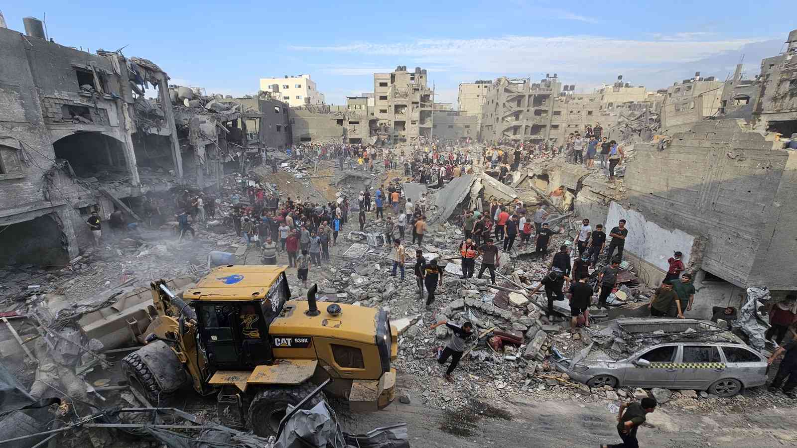 مجزرة جديدة في غزة.. 51 شهيدا بمخيم المغازي