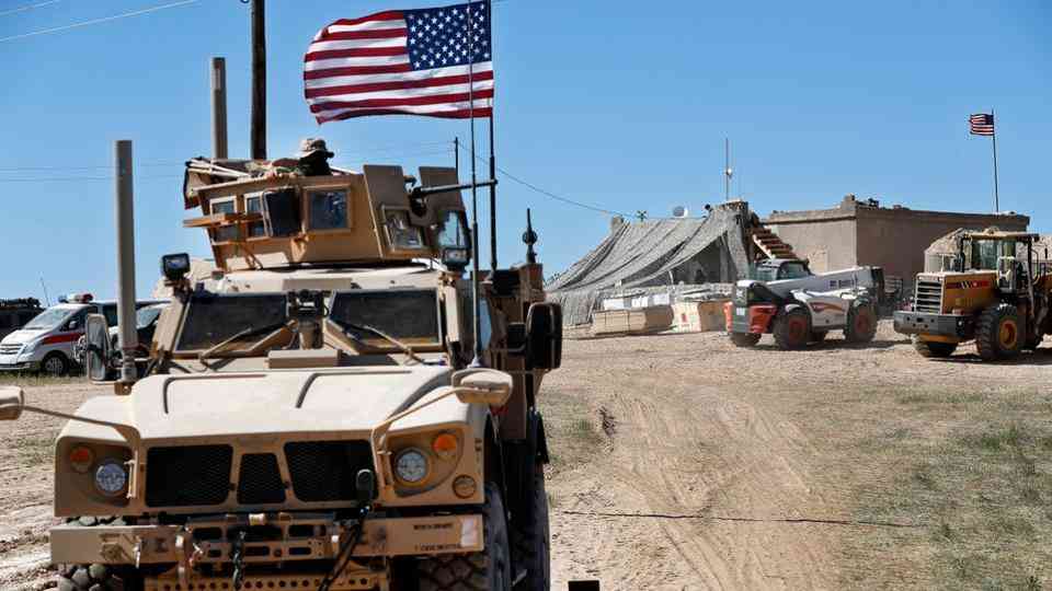قواعد أمريكية في العراق تحت القصف