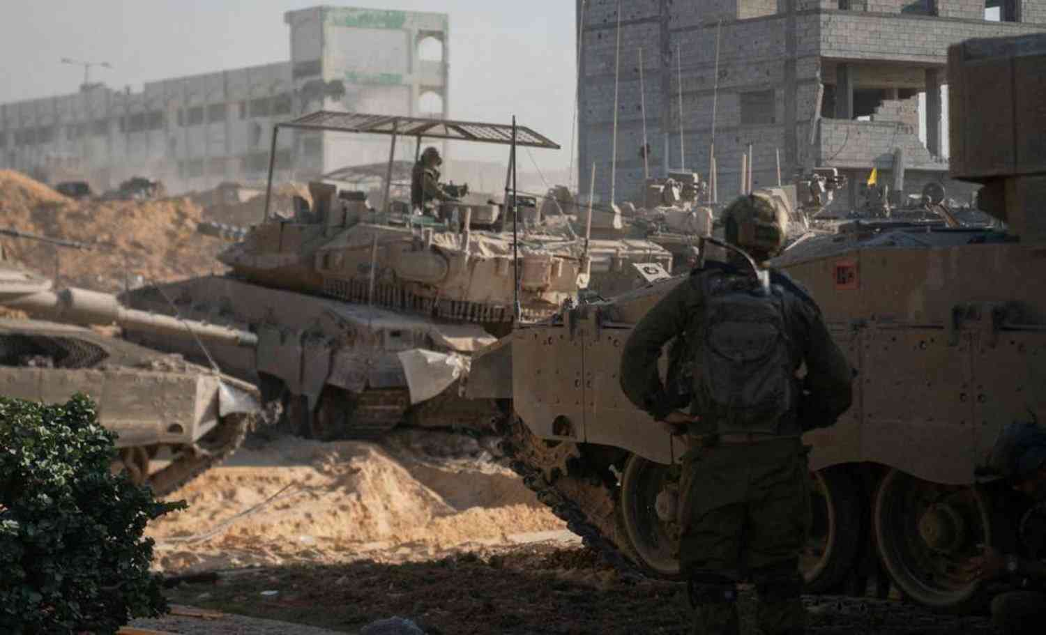 معارك الأحد.. تدمير دبابات إسرائيلية وقصف تل أبيب