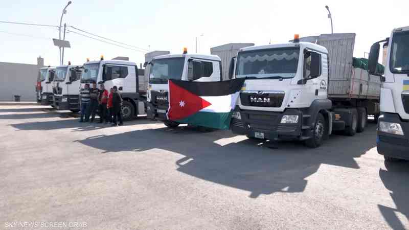 شحنات مساعدات أردنية جديدة إلى الضفة الغربية