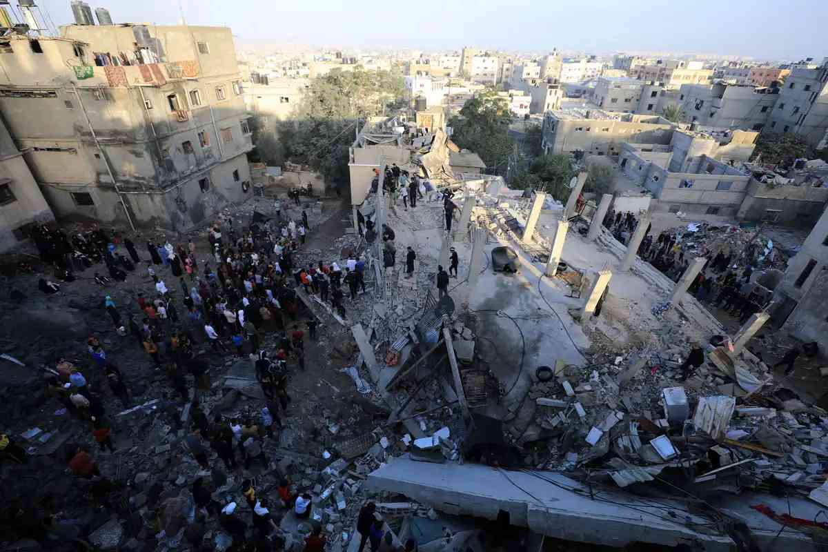 الأمم المتحدة: إسرائيل دمرت نصف مساكن غزة في شهر واحد