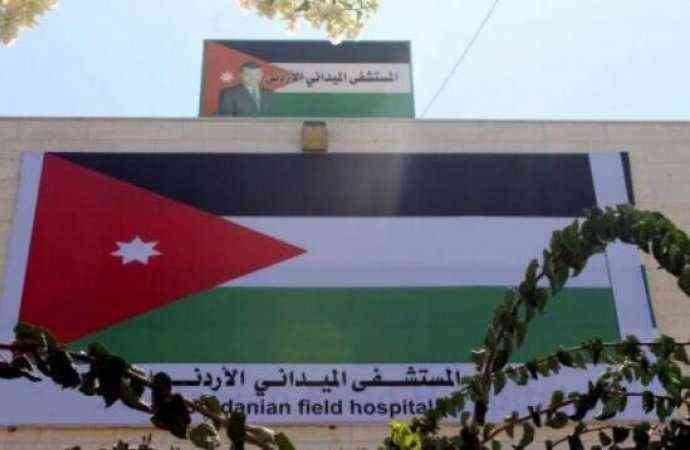 بالفيديو.. شاهد عيان يروي كيف هبّ أبطال كوادر المستشفى الميداني الاردني لنجدة فلسطينيين