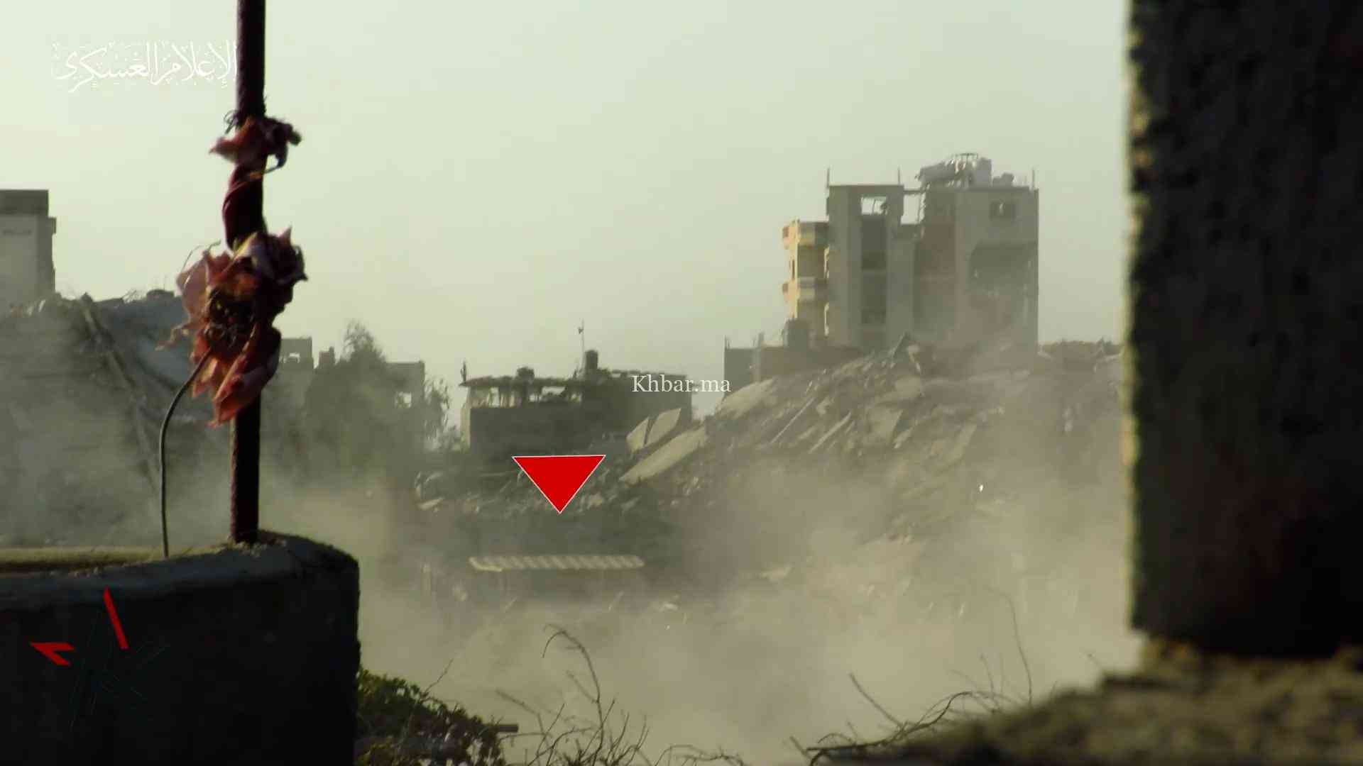 مشاهد لتفخيخ فتحة أحد الأنفاق القسامية واصطياد جنود الاحتلال (فيديو)
