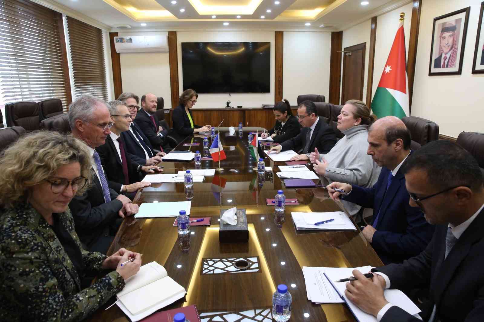 الأردن يقترض من فرنسا 46 مليون يورو لتمويل مشروع مياه (صور)