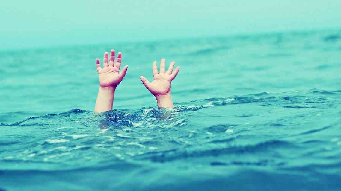 وفاة طفل وإنقاذ جدّته من الغرق