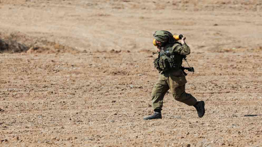 جيش الاحتلال يعترف بمقتل 4 عسكريين بينهم ضابطان