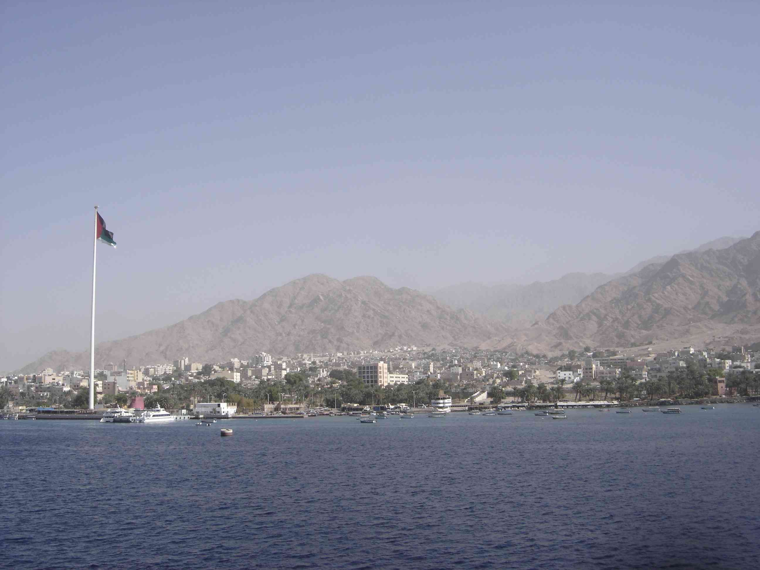 هل يتأثر ميناء العقبة بسبب عمليات الحوثيين؟