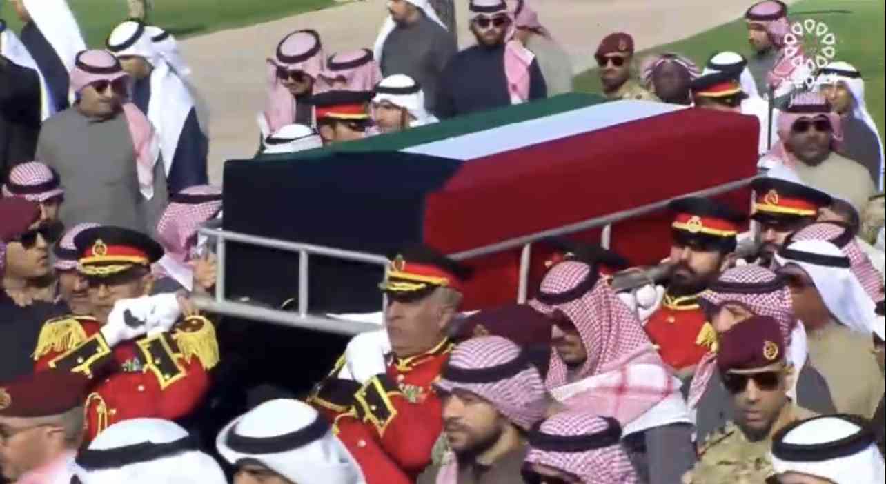 الكويت تبدأ مراسم تشيّيع جثمان أميرها الشيخ نواف - بث مباشر