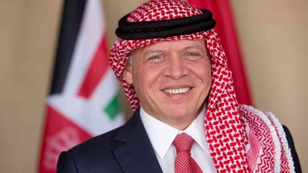 الملك يهنئ أمير الكويت بمناسبة توليه مقاليد الحكم