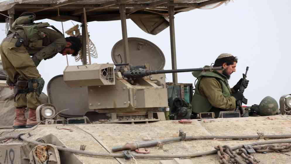 إسرائيل تعلن عن مقتل ضباط في غزة