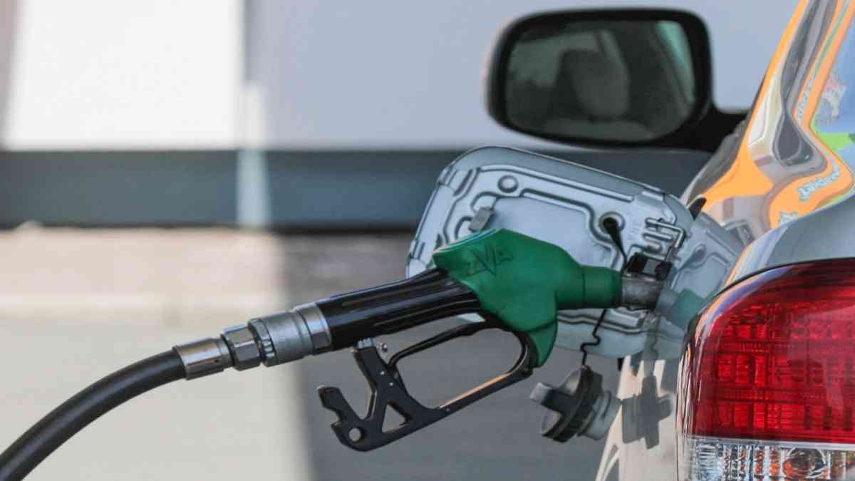 عقل يتوقع تخفيض البنزين (أوكتان 90) أقل من قرشين