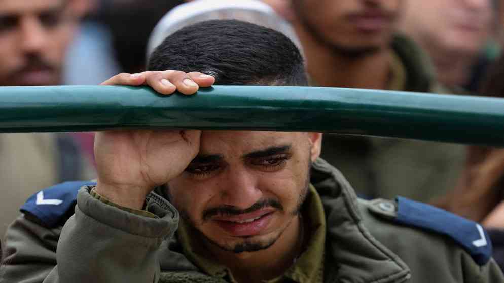 الاحتلال يقر بحصيلة ثقيلة لقتلاه في غزة