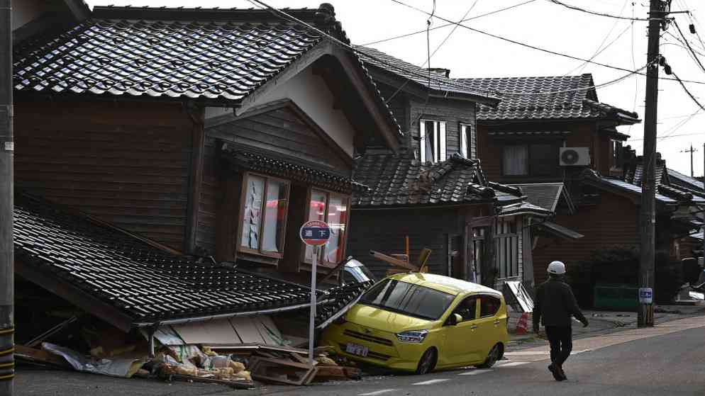 ارتفاع حصيلة ضحايا زلزال اليابان إلى 62