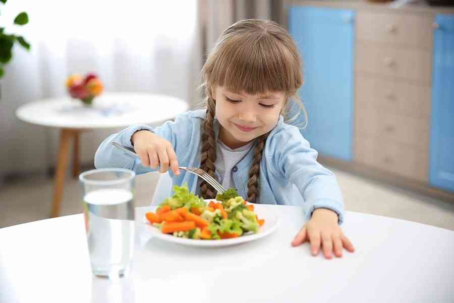 لتعزيز صحة طفلك في السنة الأولى.. عليك بهذه الأطعمة