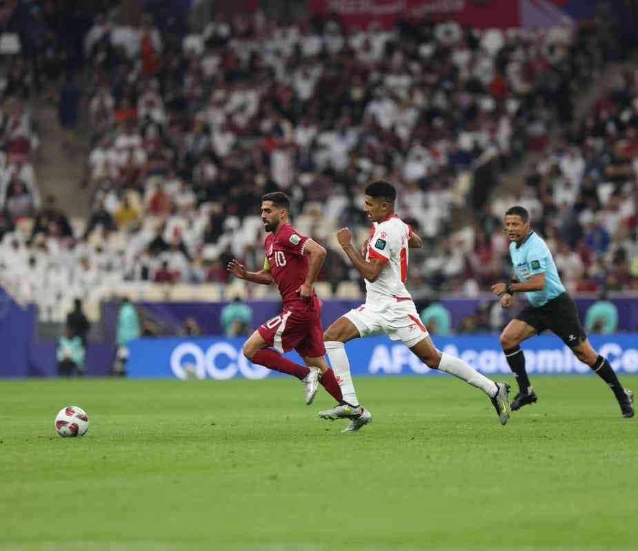 قطر تتخطى لبنان بافتتاح كأس آسيا