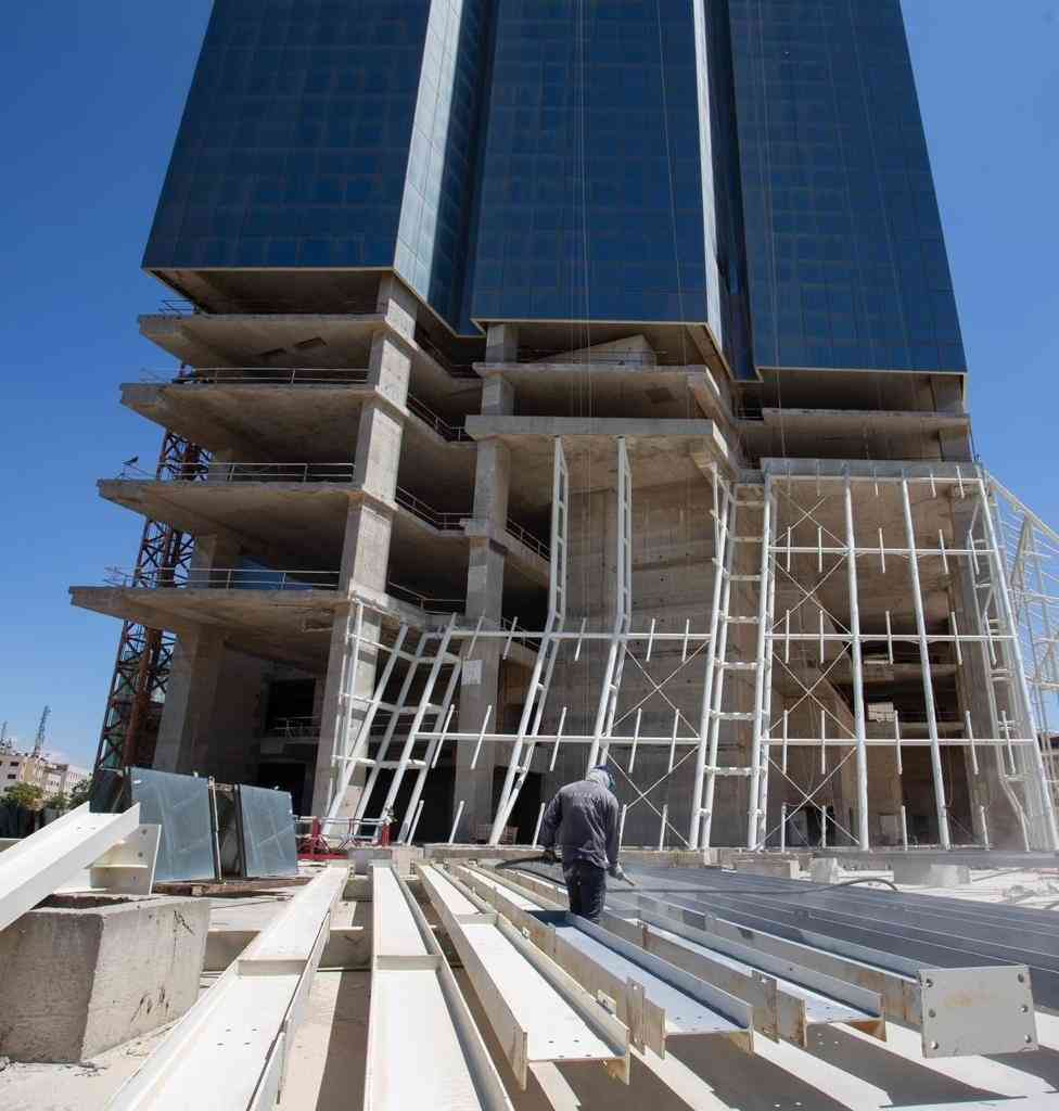 إلى أين وصل مشروع أبراج السادس في عمان؟