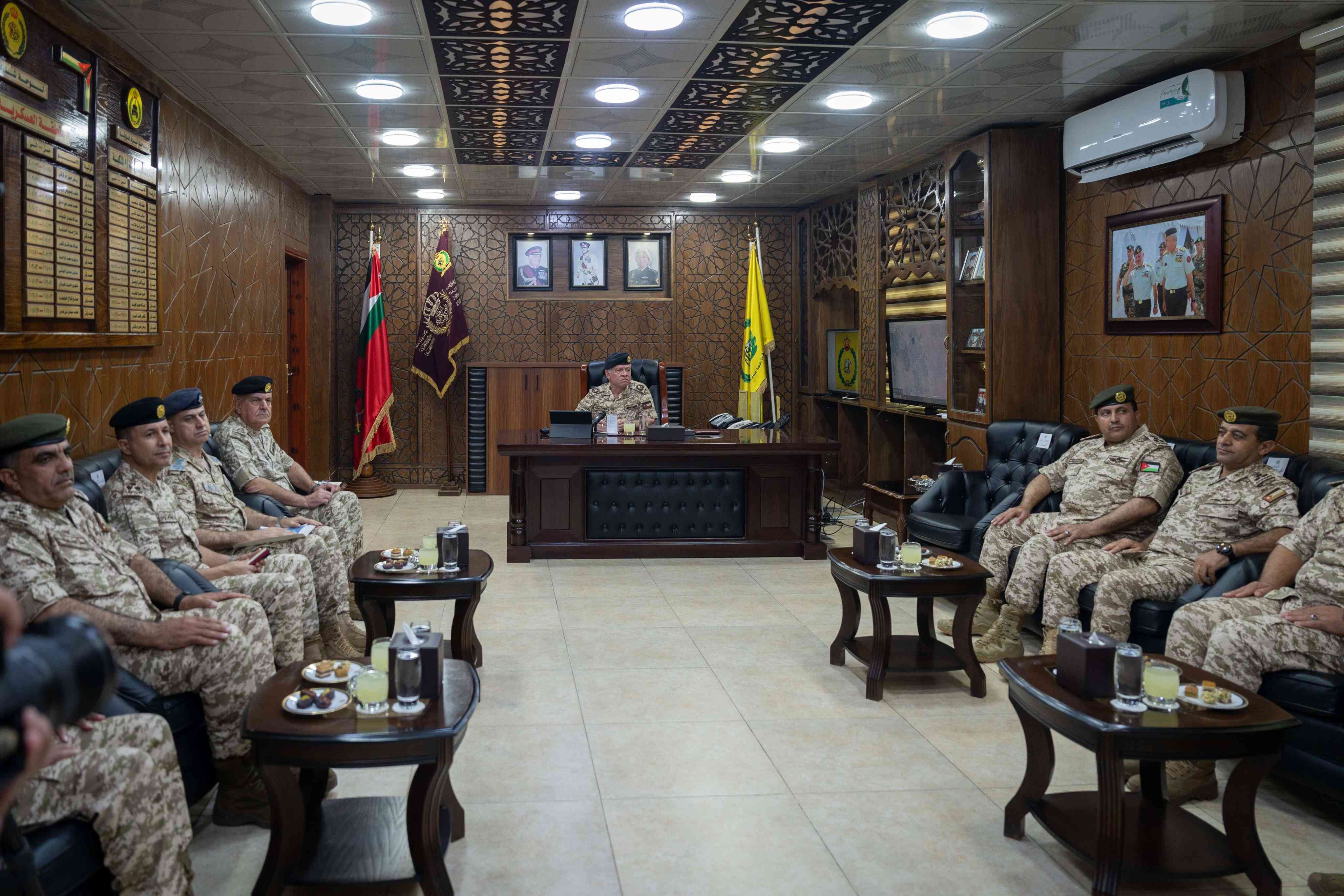 الملك يؤكد من المنطقة العسكرية الشرقية ثقته بدور قوات حرس الحدود  (صور)