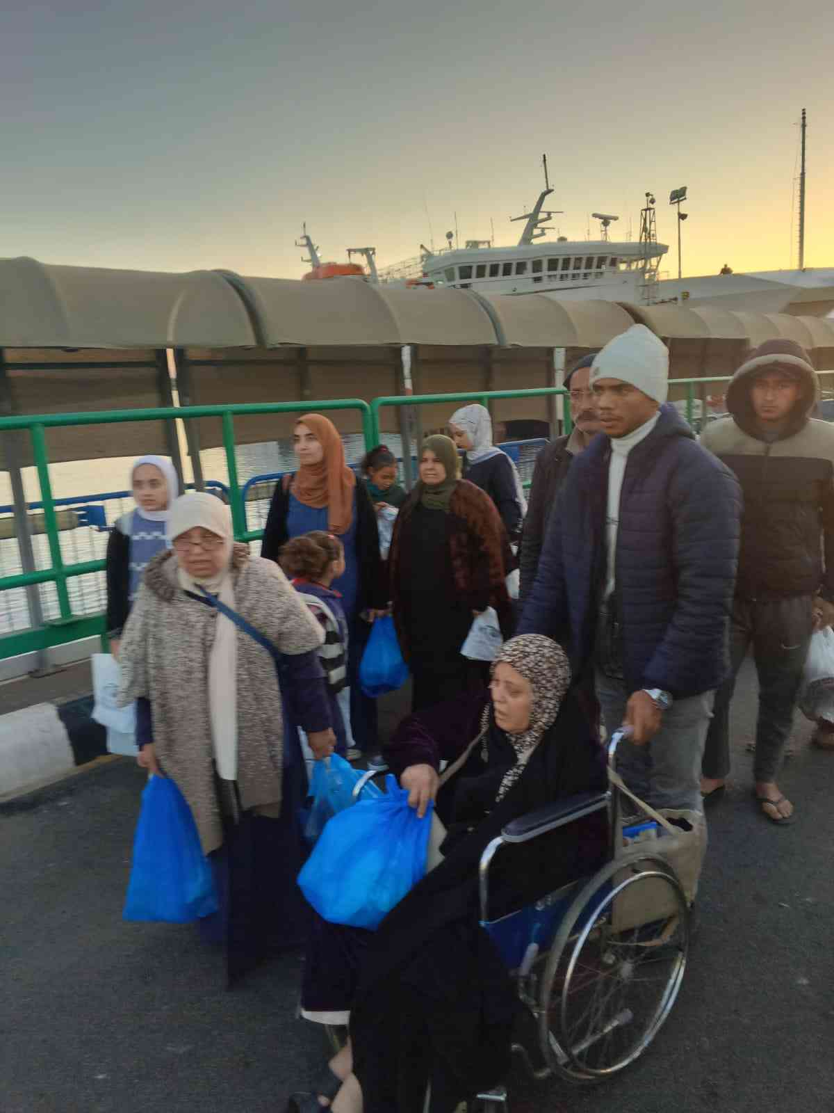 إجلاء 46 أردنيًا من غزة