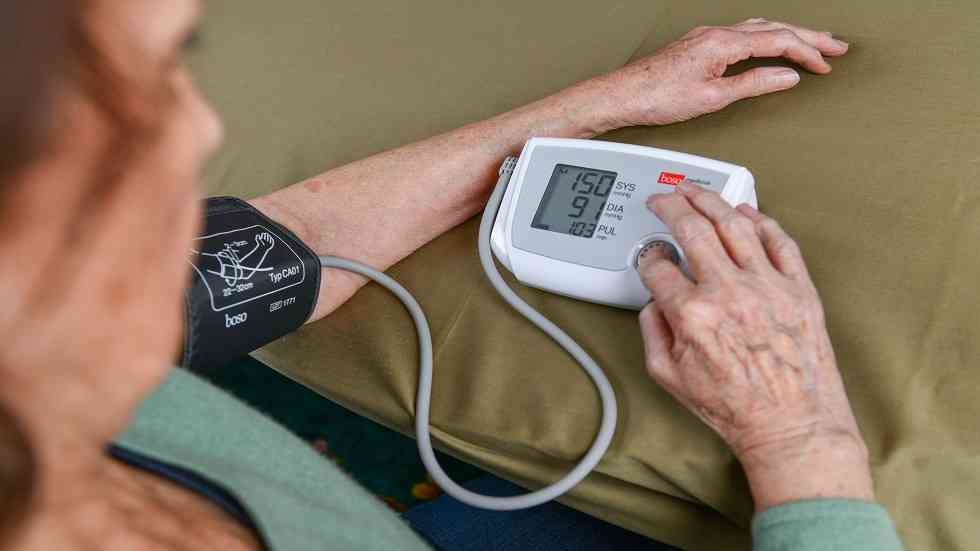 طريقة بسيطة تساعد على خفض كبير في ضغط الدم