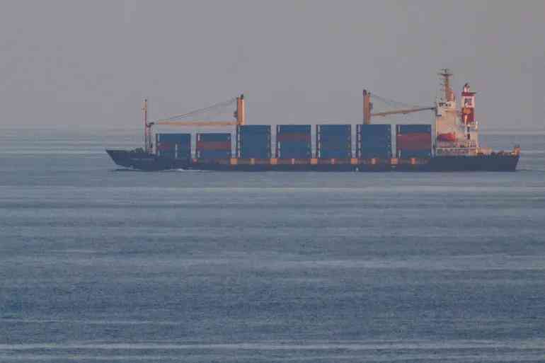 مسيرة تهاجم سفينة شحن بريطانية قبالة سواحل اليمن
