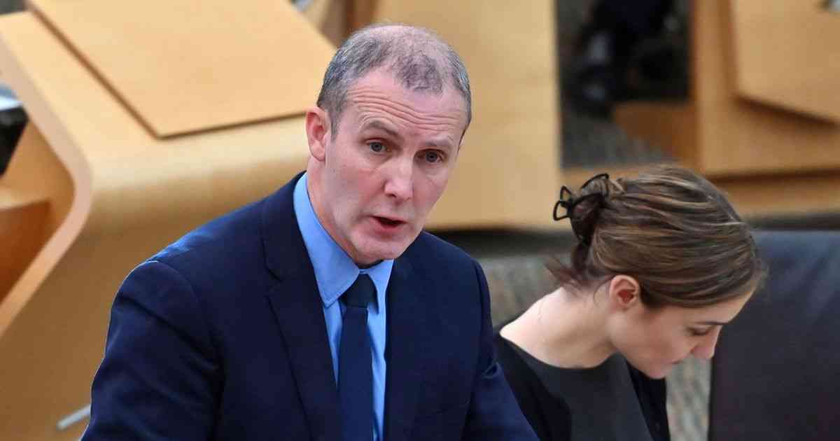 مصاريف انترنت سبباً في استقالة وزير اسكتلندي