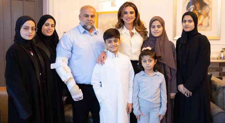 الملكة رانيا خلال لقائها وائل الدحدوح: شجاعة جعلتك بطلاً حقيقياً