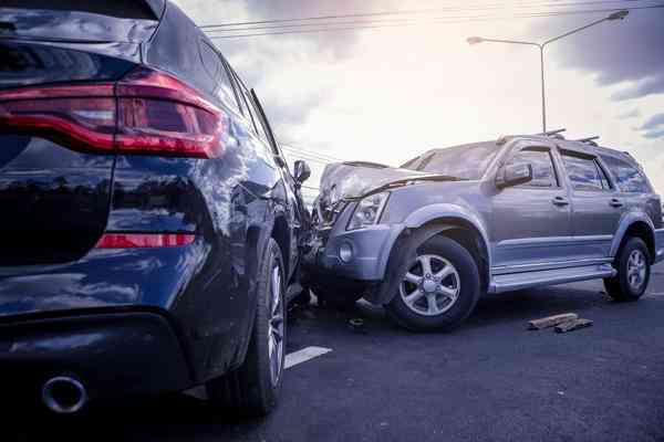 8 إصابات بحوادث متفرقة والسير تحذر السائقين