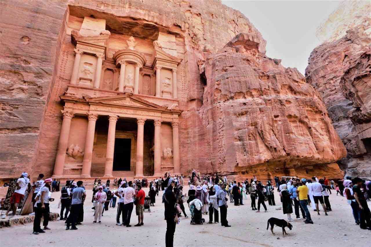 أرقام رسمية أردنية تكشف أعداد السياح الإسرائيليين الشهر الماضي