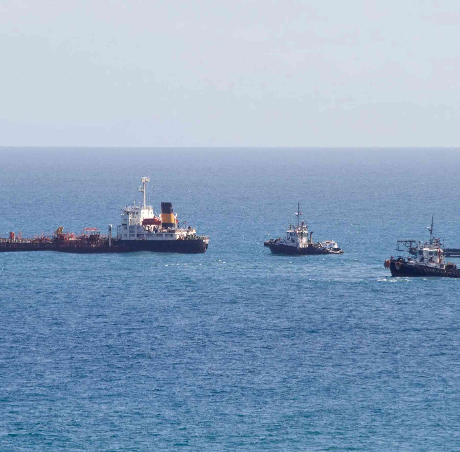الحوثيون: استهدفنا 48 سفينة في البحر الأحمر منذ بدء العمليات