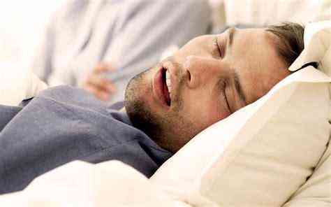 اسباب انقطاع التنفس أثناء النوم