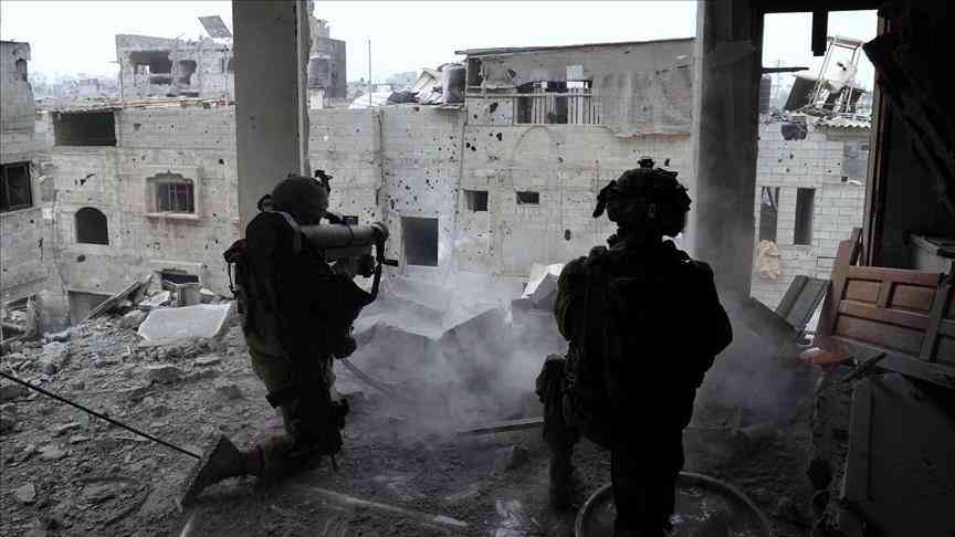 القبض على جنديين إسرائيليين حاولا بيع سلاح لفلسطيني