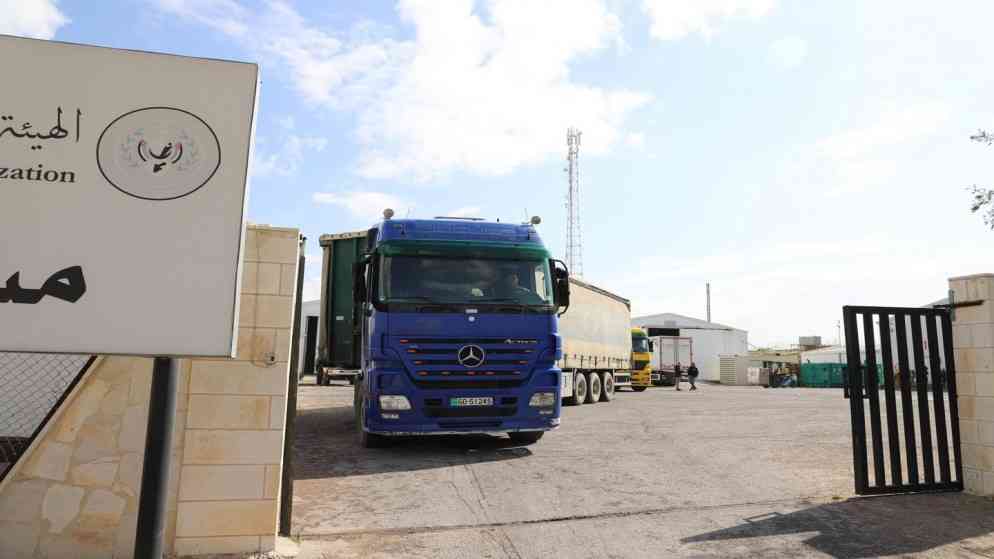 وصول 24 شاحنة أردنية إلى قطاع غزة