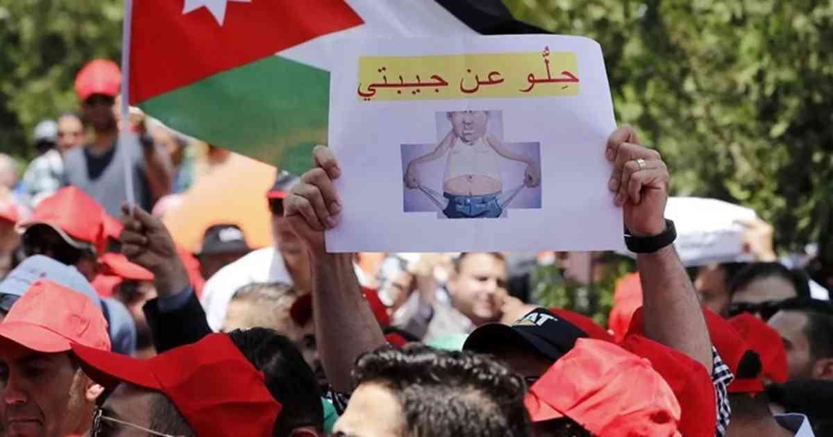 هل ستعلن الحكومة نسبة الفقر في الأردن قبل رحيلها؟
