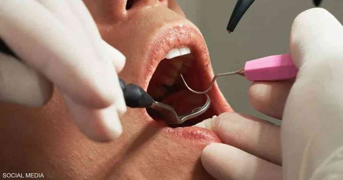 ضبط أشخاص ينتحلون صفة طبيب أسنان