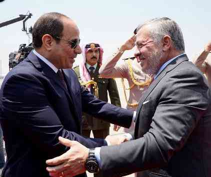 الملك والرئيس المصري يبحثان إمكانية إدخال المزيد من المساعدات للقطاع