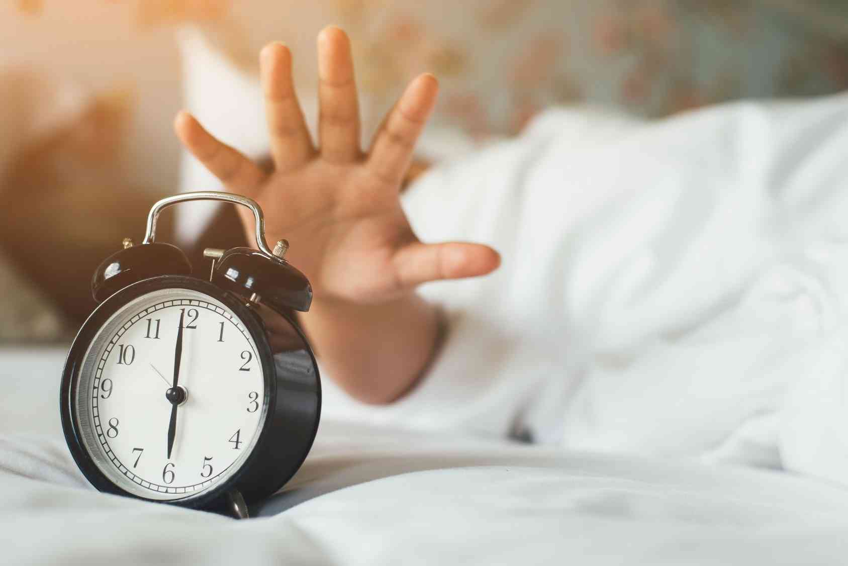 دراسة صادمة.. الاستيقاظ من النوم متأخرا يزيد خطر الوفاة