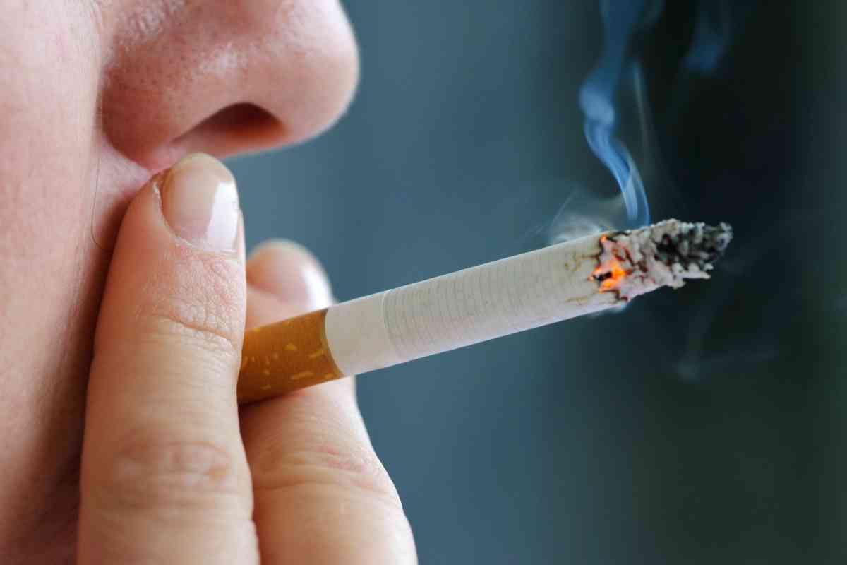 الإفتاء المصري تحسم الجدل حول التدخين إن كان يفطّر أو لا